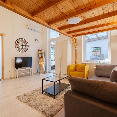Cosy Flat With Balcony Apartment Будапеща Екстериор снимка