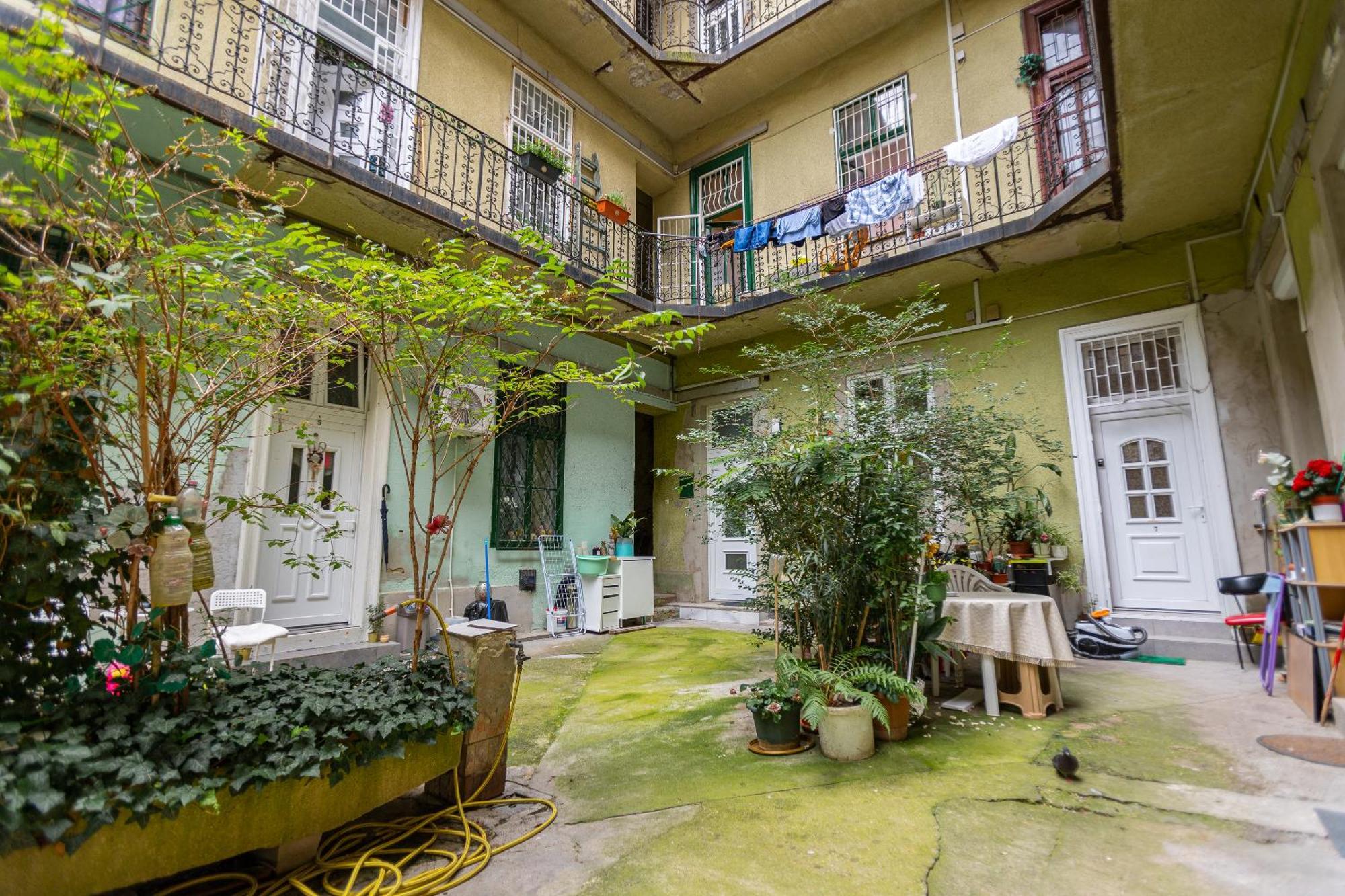 Cosy Flat With Balcony Apartment Будапеща Екстериор снимка