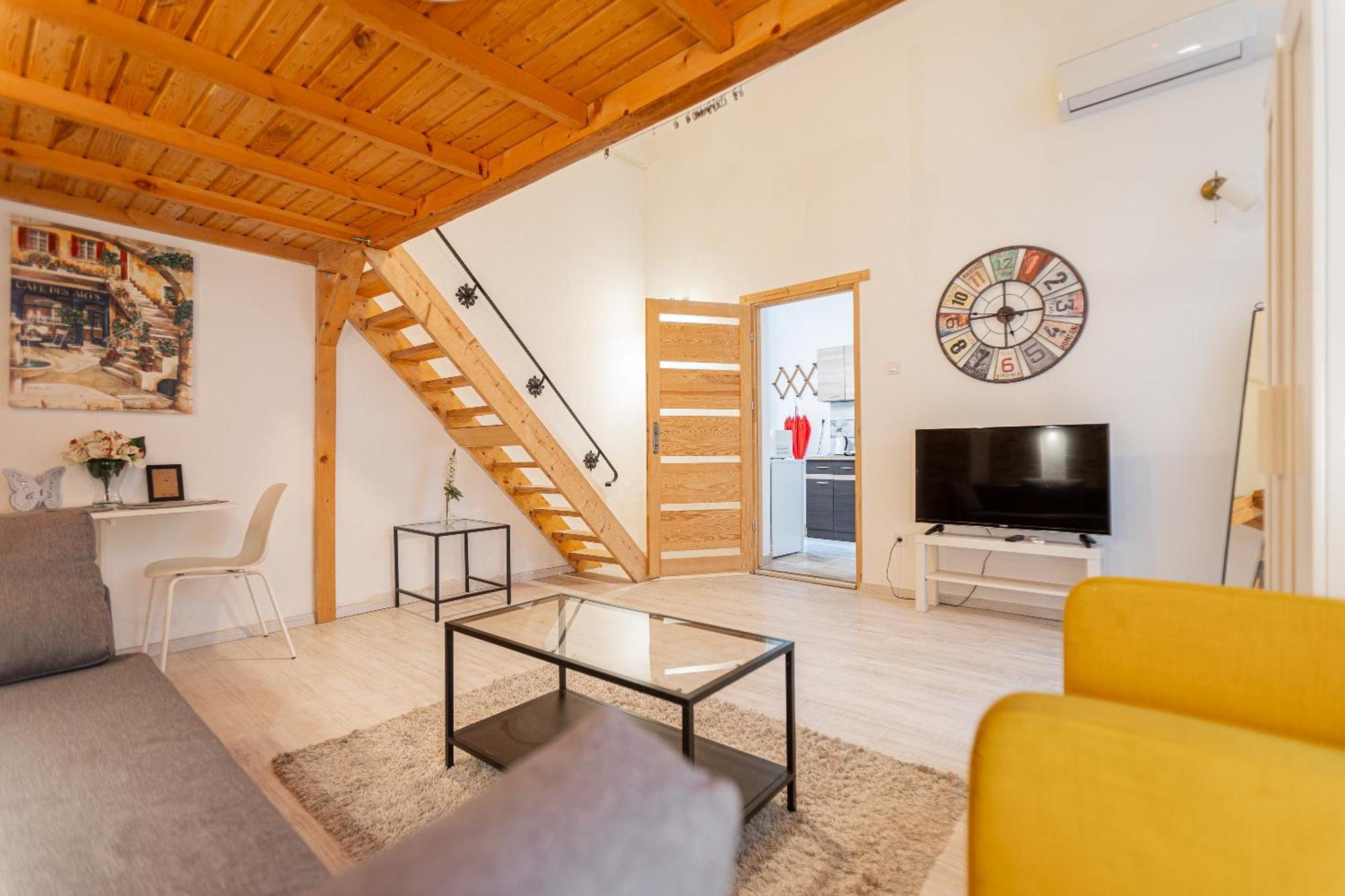 Cosy Flat With Balcony Apartment Будапеща Екстериор снимка